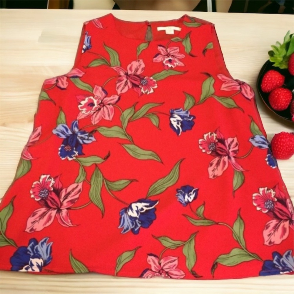 ♥️C & E Hawaiian Print Tank♥️